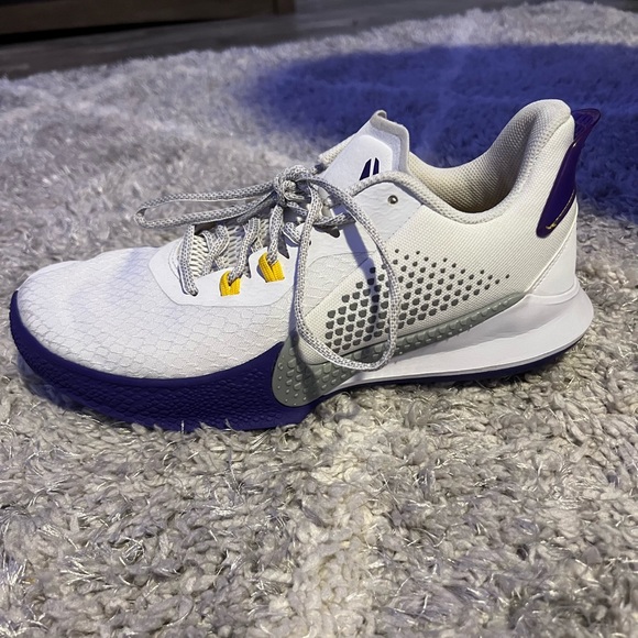 Kobe Bryant Mamba Fury Men’s Basketball shoes. Size 8 - Picture 5 of 5